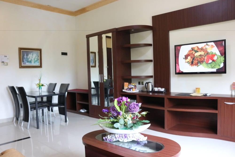 Zamzam Hotel And Resort Batu  Extérieur photo