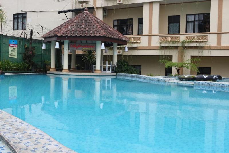 Zamzam Hotel And Resort Batu  Extérieur photo