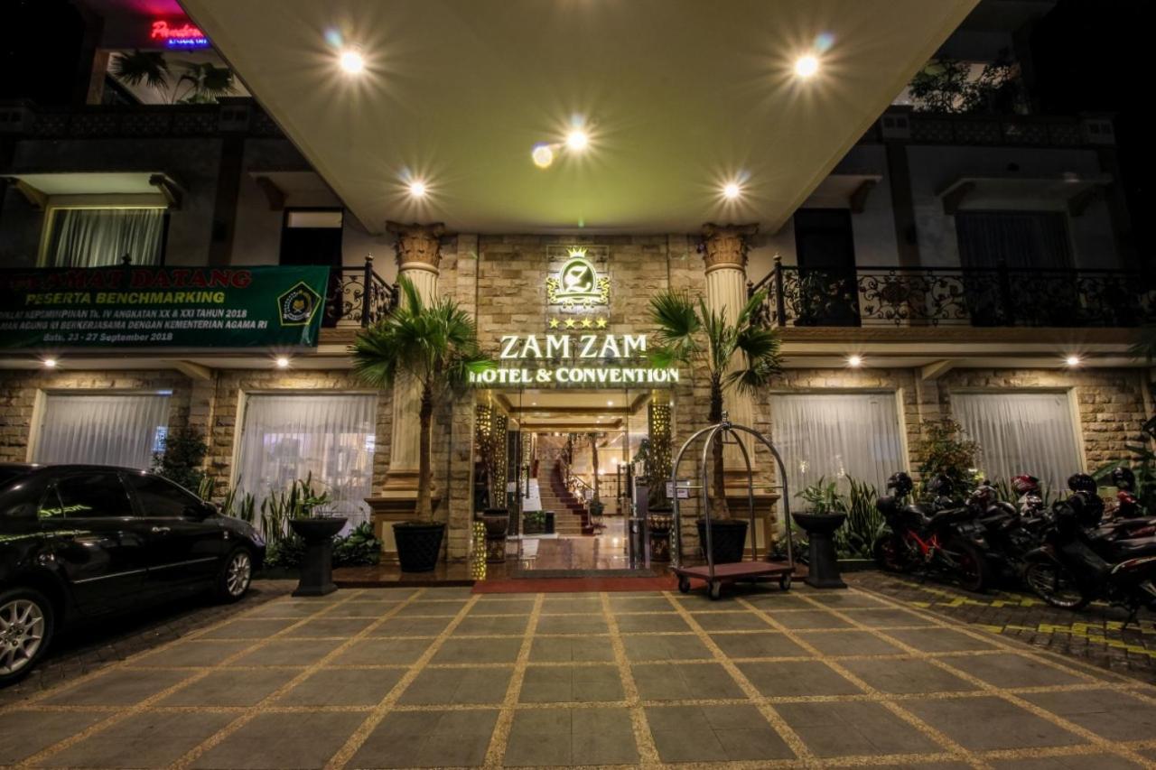 Zamzam Hotel And Resort Batu  Extérieur photo